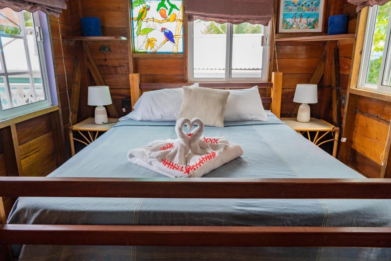 Hummingbirds Cabins Caye Caulker Εξωτερικό φωτογραφία