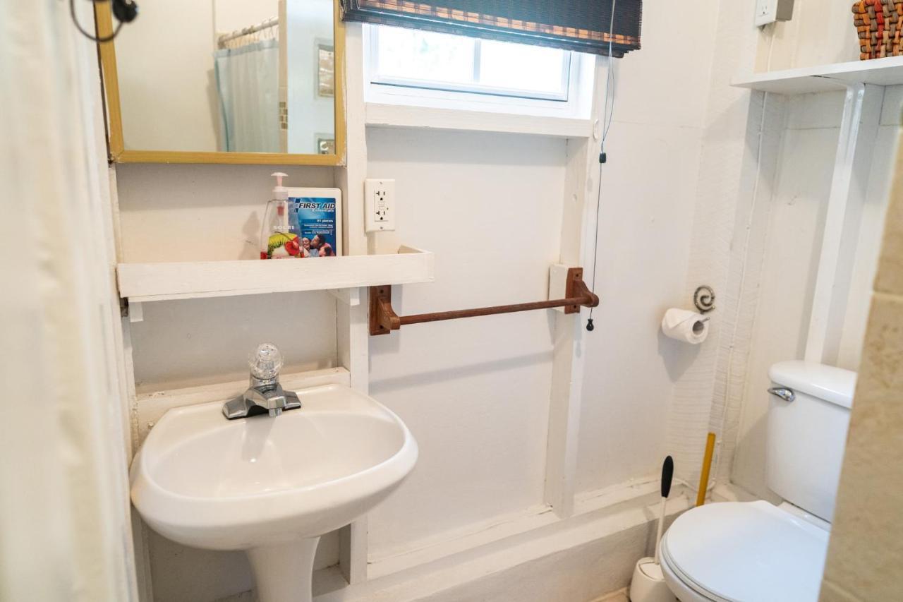 Hummingbirds Cabins Caye Caulker Εξωτερικό φωτογραφία
