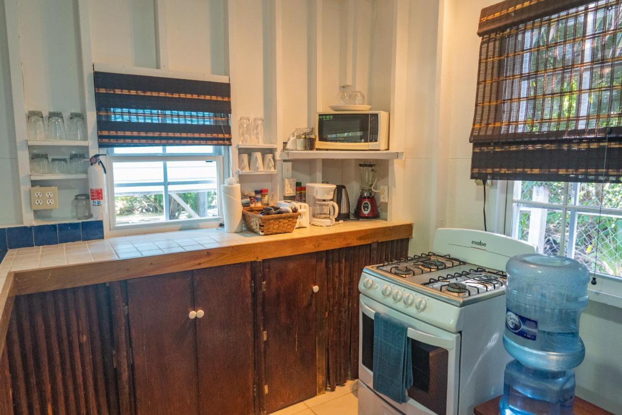 Hummingbirds Cabins Caye Caulker Εξωτερικό φωτογραφία